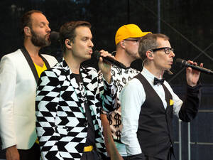 Auftritt Maybebop auf der Bühne der Region Hannover beim Entdeckertag 2017 Auftritt Maybebop auf der Bühne der Region Hannover beim Entdeckertag 2017